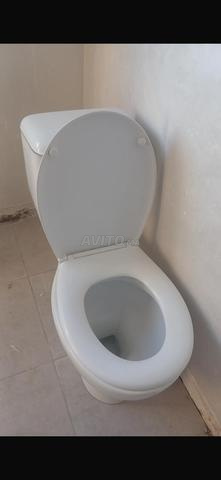 Toilettes complètes neuves jamais utilisées - 2