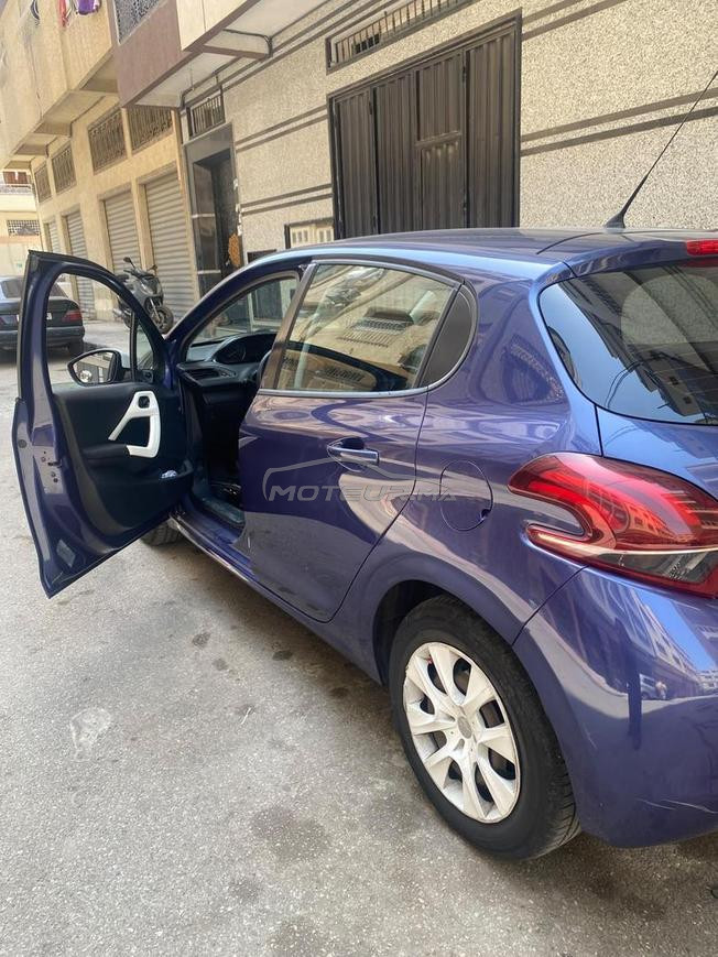Peugeot 208 Diesel Manuelle 2017 à Tanger