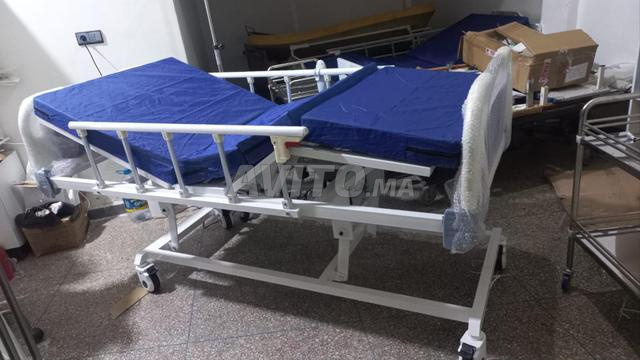 Lit médicalisé électrique 4 positions avec matelas