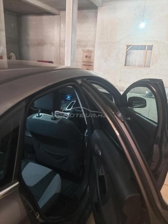ford focus modéle  2013 en très bon état à vendre