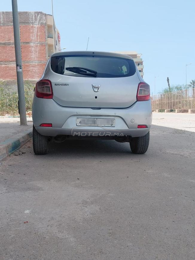 Dacia sandero model 2016