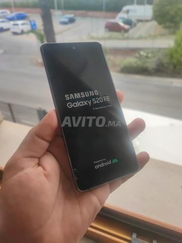 Samsung s20 FE - 2