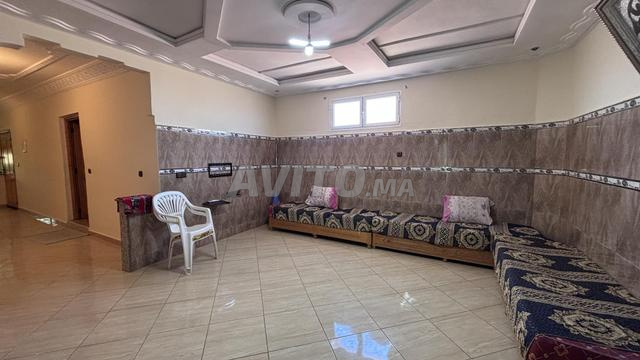 منزل عائلي كبير أو سكن مشترك – 6 غرف - 2