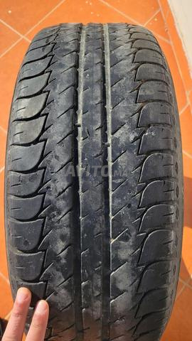 إطارات اثنان 205 60 R16 - 2