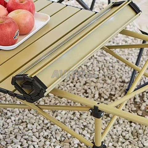 Tables pliantes idéales pour le camping et les jardins. - 2