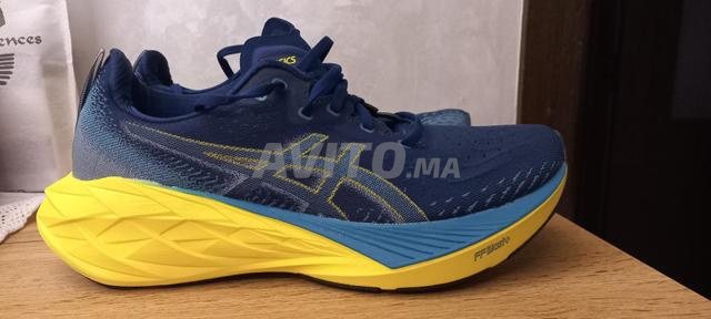 ASICS NOVABLAST 4 1011B693-400 Bleu 42.5 - 2