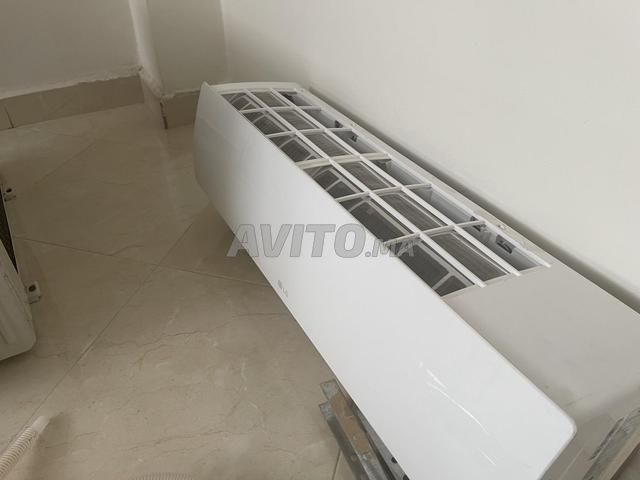 Climatiseur LG 9000 BTU chaud/froid complet - 2
