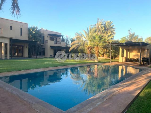 RAK-AN-1060 - Villa à vendre à Ennakhil (Palmeraie)
