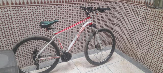 Vélo de sport léger et pur - 2