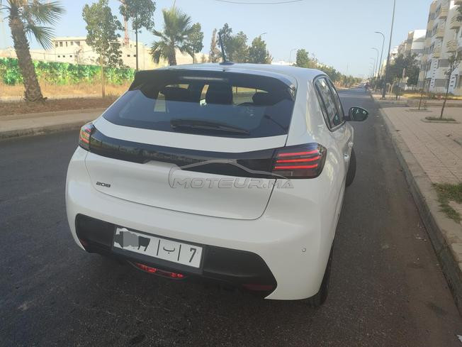 Peugeot 208 deisl 1min 