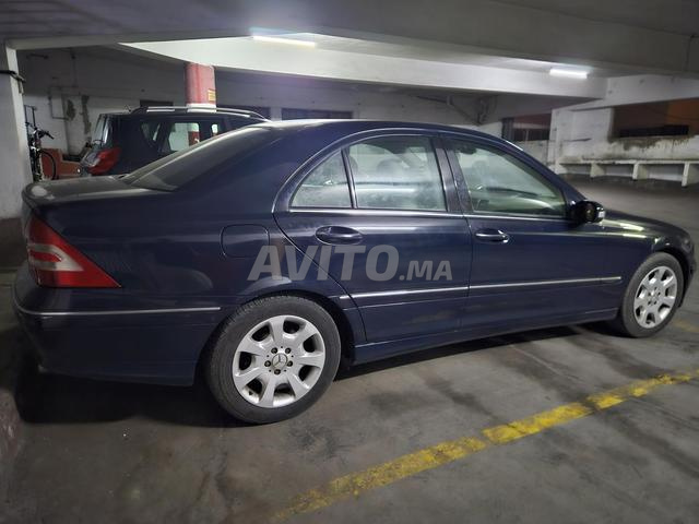 Mercedes-Benz Classe C Essence Manuelle 2004 - 2