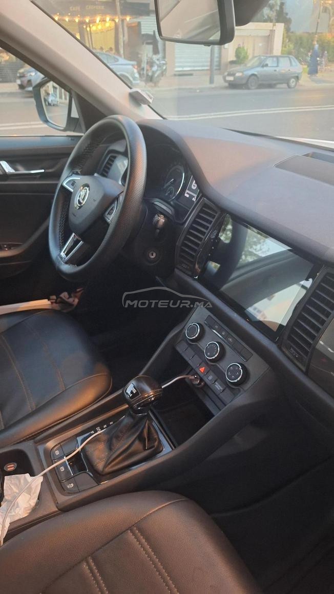 VOITURE EN EXELENTE ETAP