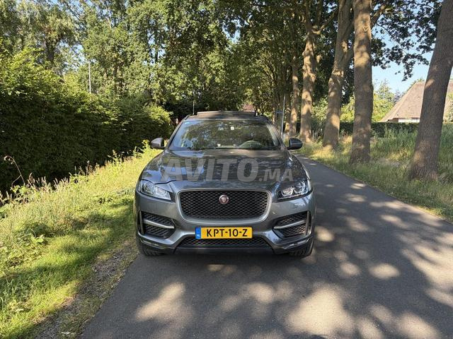 جاكوار F-Pace 2.0 ديزل 240 حصان - 2