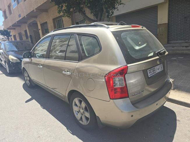 Kia carens