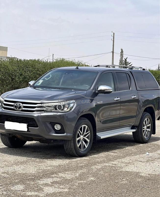 toyota hilux revo