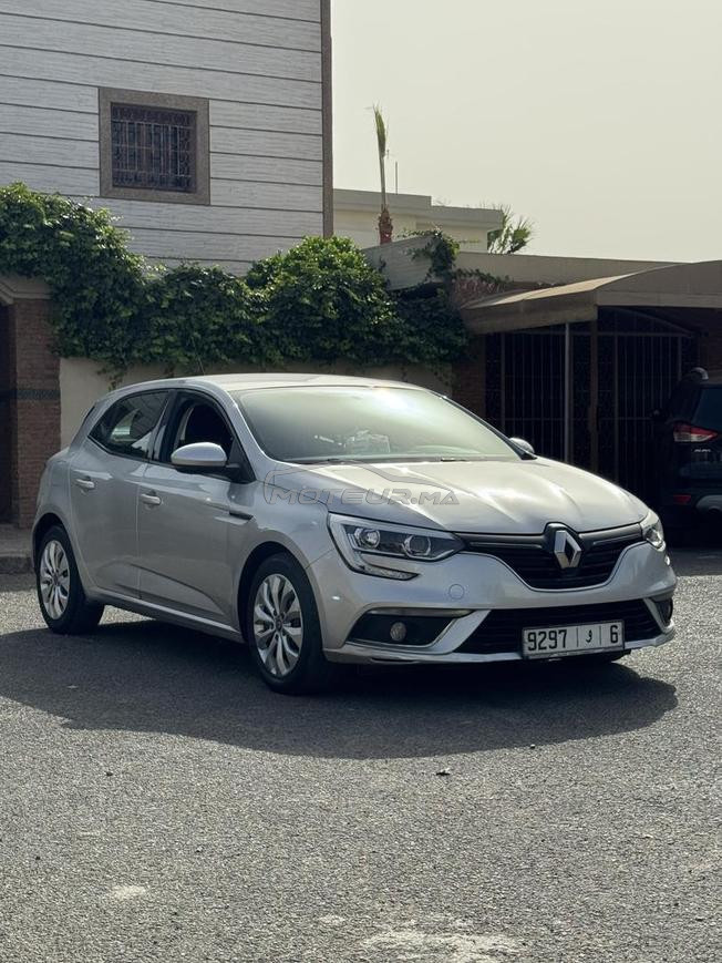 🚗 RENAULT MÉGANE 2018 – À VENDRE