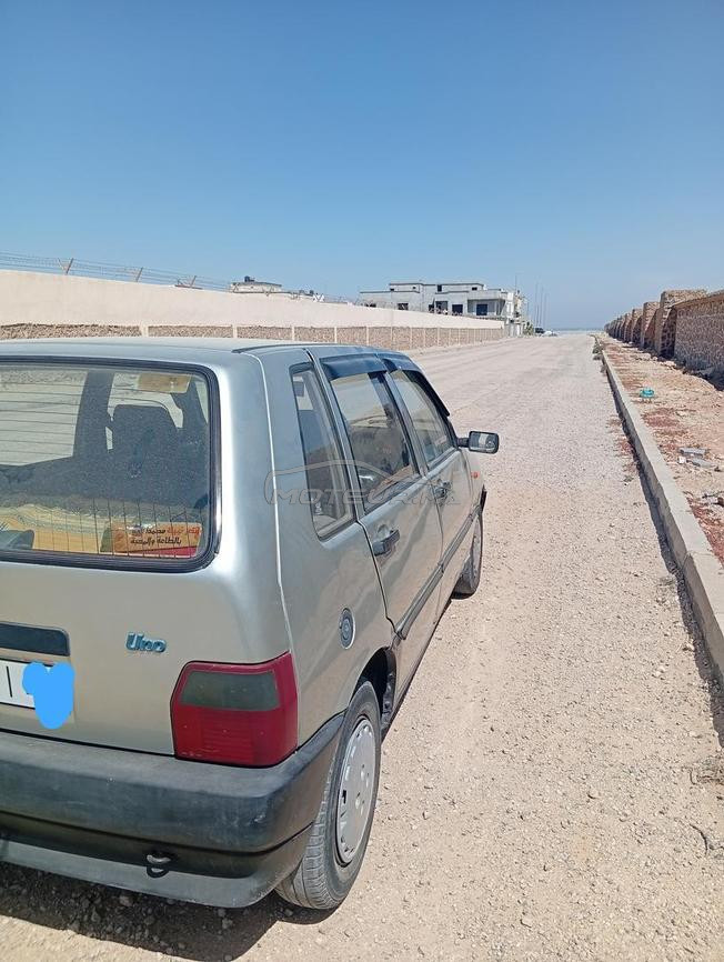 سيارة للبيع 