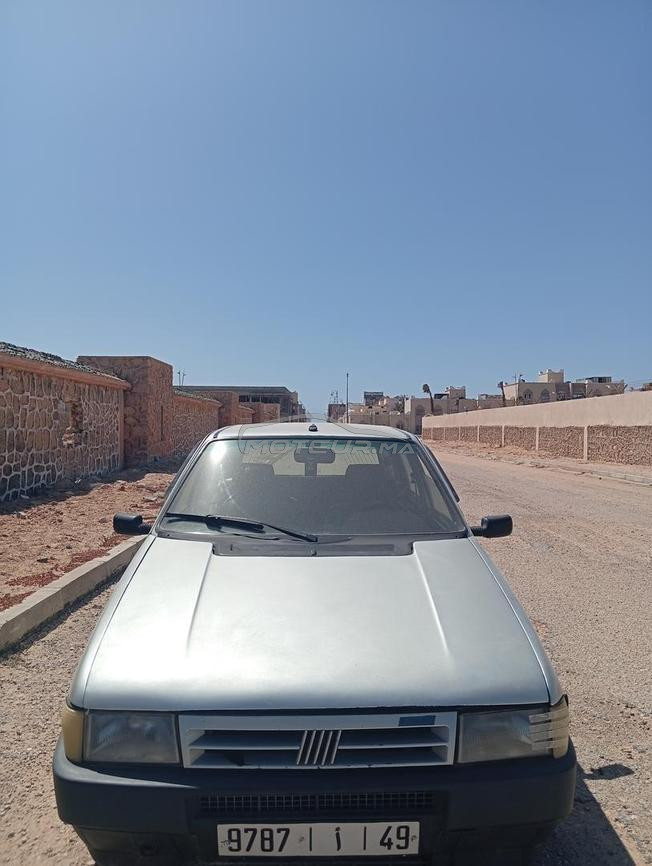 سيارة للبيع 