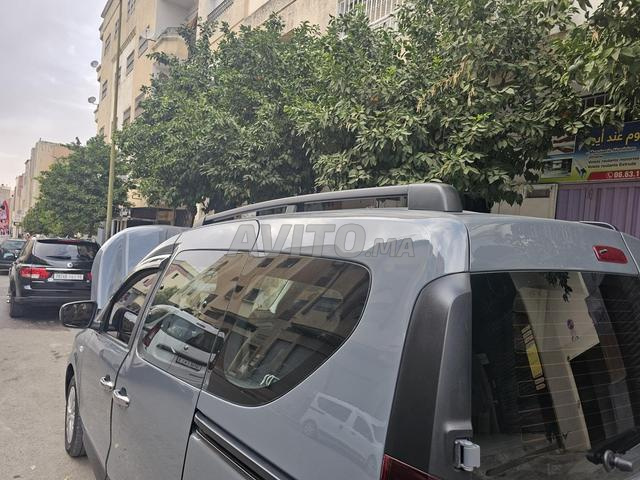 Voiture particulière - 2