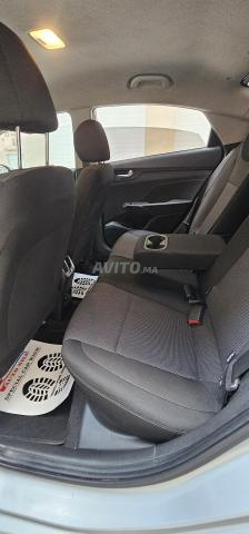 Hyundai Accent modèle 2023 km 72 mille