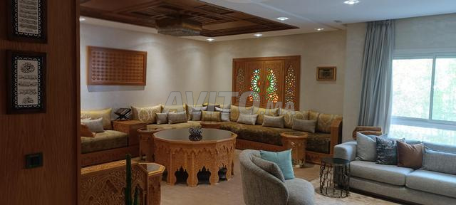 Appartement à vendre 233 m² à Hay Riad Rabat