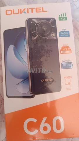 هاتف جديد من نوع Oukitel، 4 جيجا رام و 128 جيجا تخزين، بسعر 1300 درهم