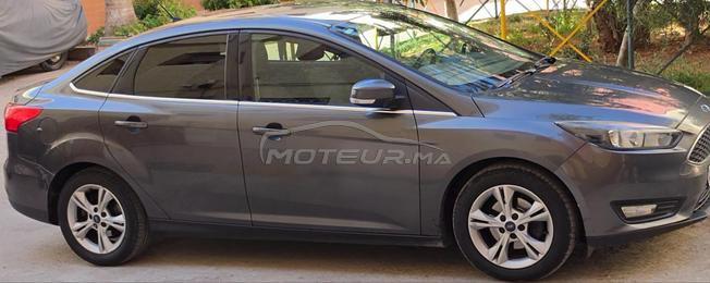 Voiture ford focus sportline 2015 à vendre