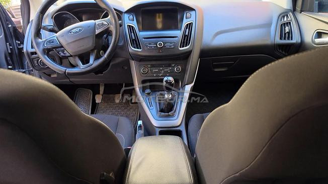 Voiture ford focus sportline 2015 à vendre