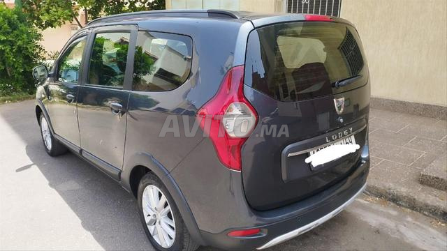 Dacia Lodgy Diesel Manuelle 2023 à Kénitra - 2