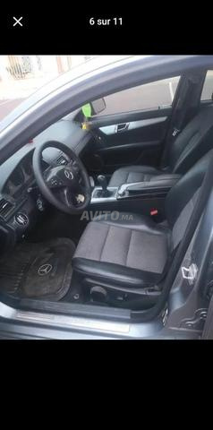 Mercedes 220 Diesel Manuelle 2007 dédouanée 2011 Agadir - 2