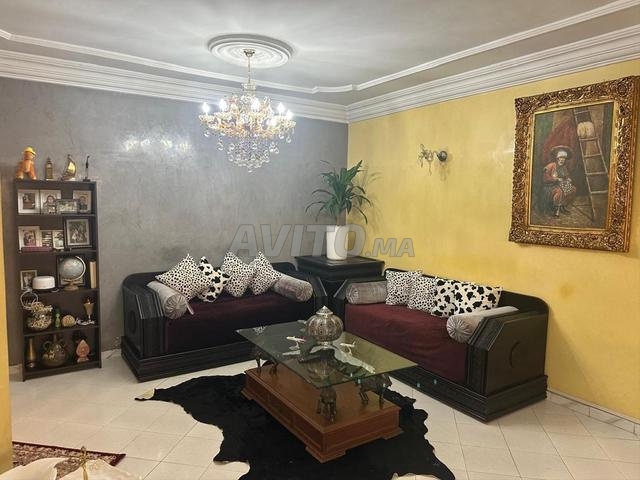À VENDRE – SPACIEUX APPARTEMENT DE 200 m²