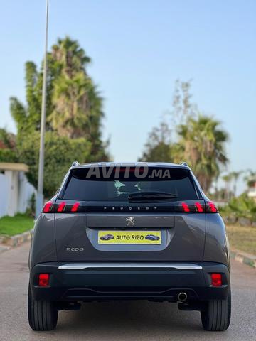 Peugeot 2008 Diesel Automatique 2023 voiture à Salé