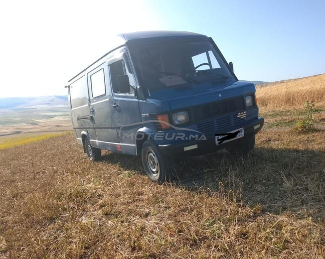 Mercedes-Benz 207D Diesel Manuelle 1982 à Kénitra