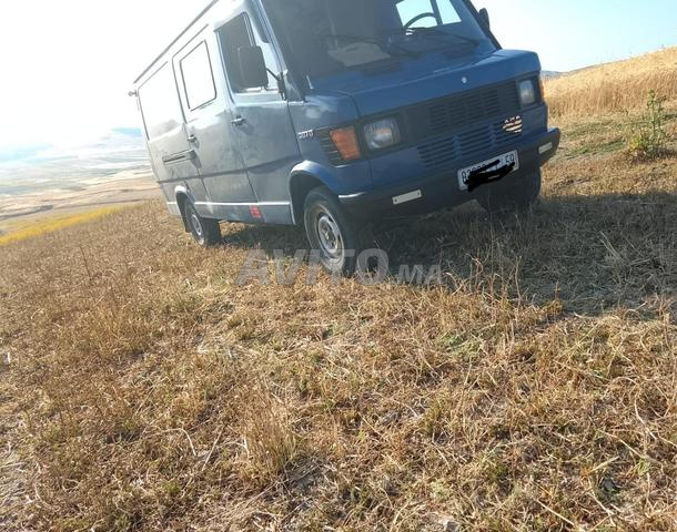 Mercedes-Benz 207D Diesel Manuelle 1982 à Kénitra - 2