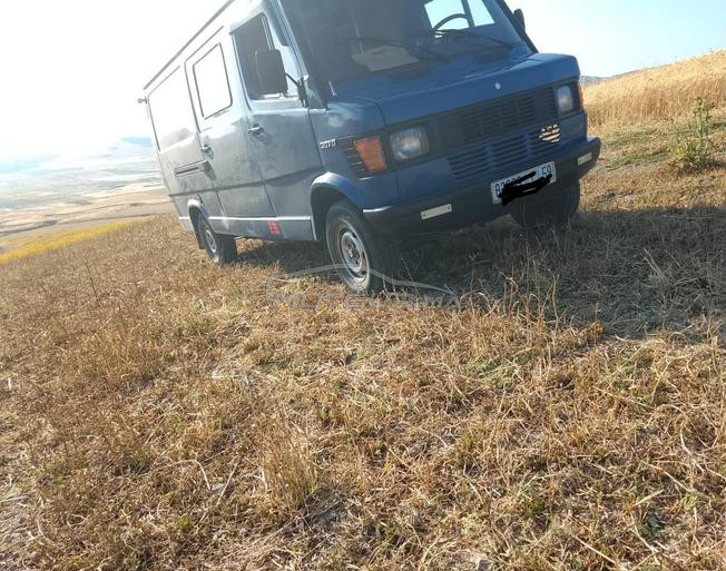 Mercedes-Benz 207D Diesel Manuelle 1982 à Kénitra