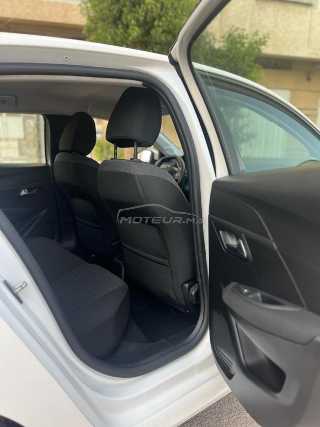 Peugeot 208 2021
