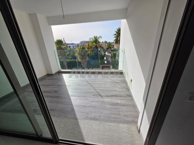 Appartement neuf 240m² à louer à Hay Riad