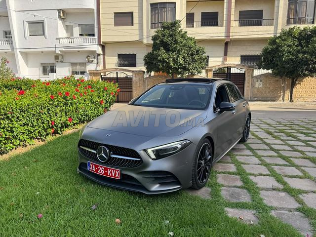 MERCEDES-BENZ A180d AMG - 2