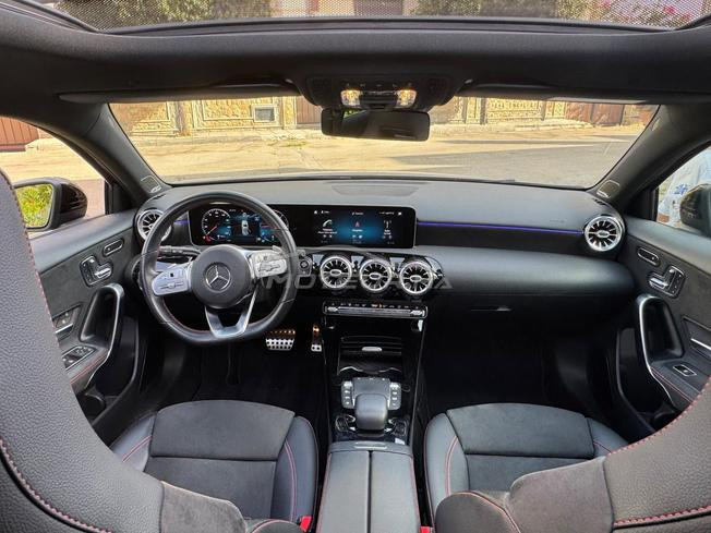 MERCEDES-BENZ A180d AMG