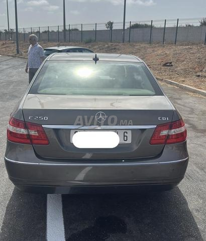 Mercedes-benz e250 - 2