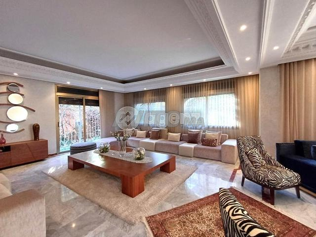 CMN-AC-1840 - Villa à vendre à Sidi Maarouf