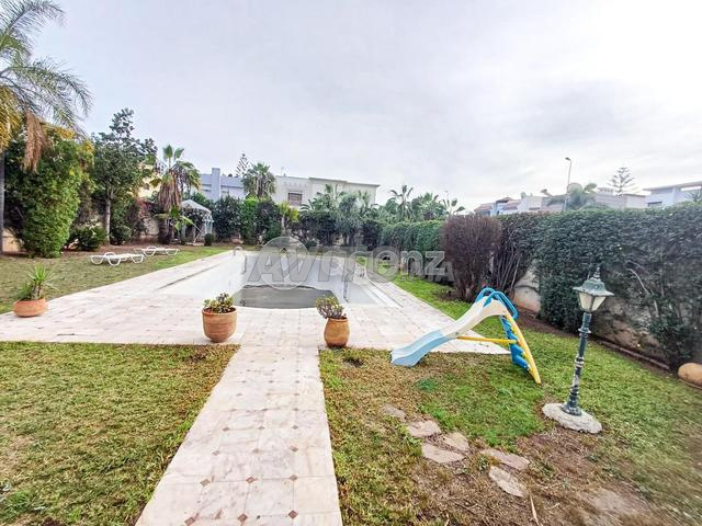 CMN-AC-1295 - Villa à vendre à Sidi Maarouf