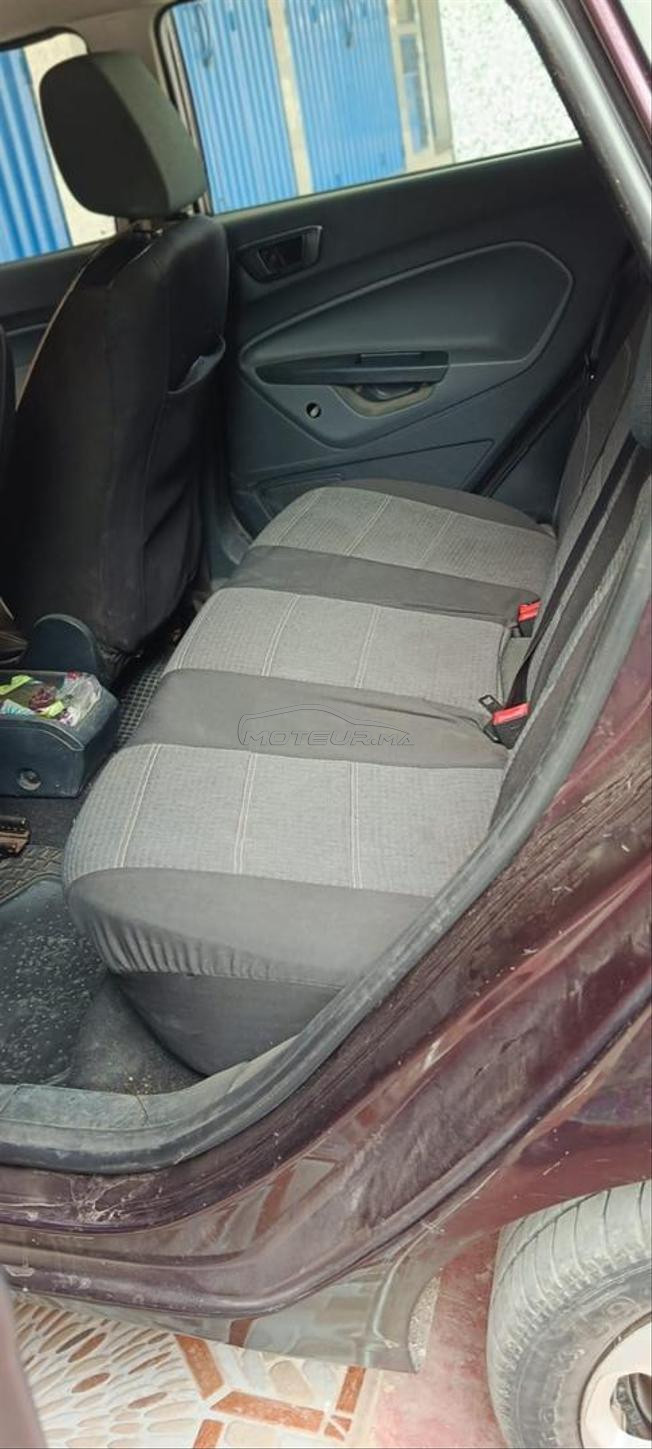 Ford fiesta essence 7 chv 2010