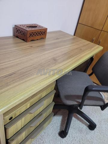 Bureau et chaise