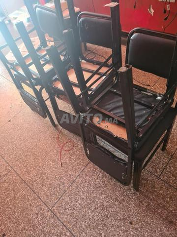8 chaises en bon état