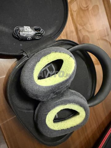 Casque sans fil Bose Noise Cancelling 700. - 2