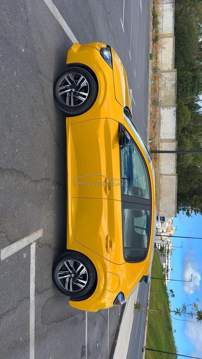 Peugeot 208 3amra km 80000 