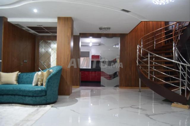 À VENDRE - MAGNIFIQUE VILLA AVEC PISCINE