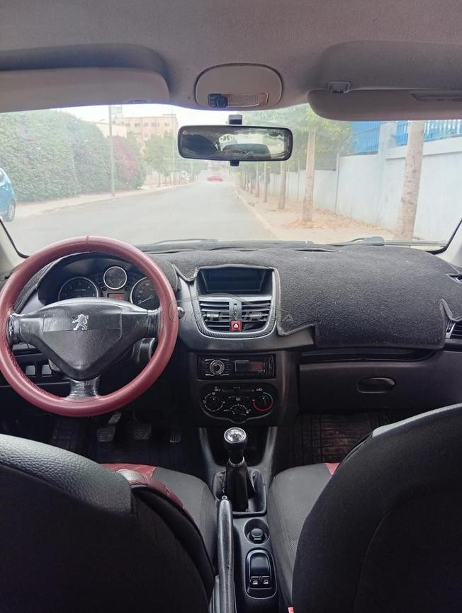 Peugeot 206 Blanche en bon etat