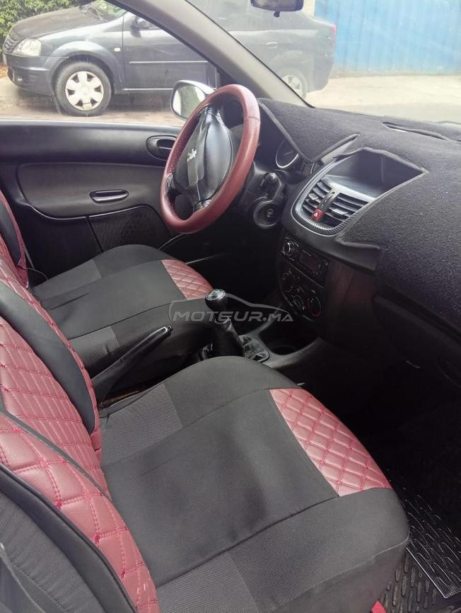 Peugeot 206 Blanche en bon etat